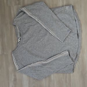 VS gray light weight sweatshirt
